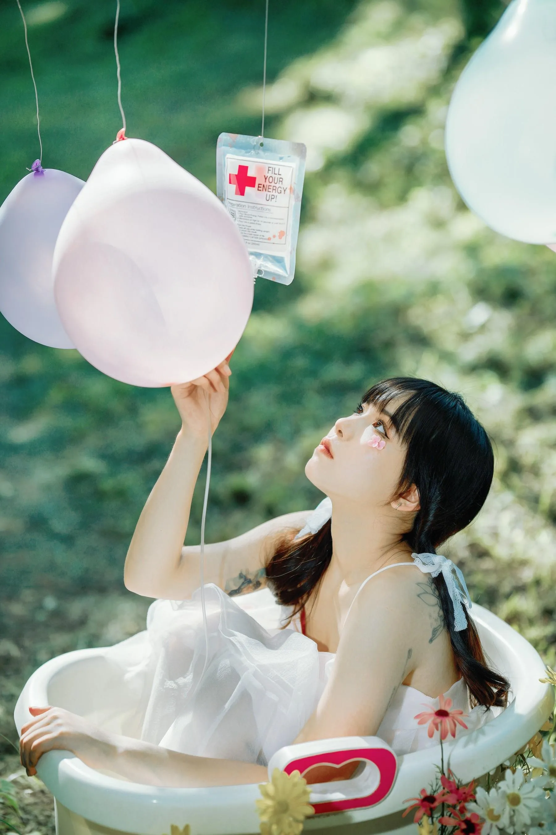 [艺图语] 2022.06.19 想你的液 依依 [25P]插图2